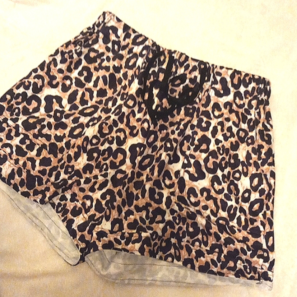 Women's Cheetah Print Shorts, Medium